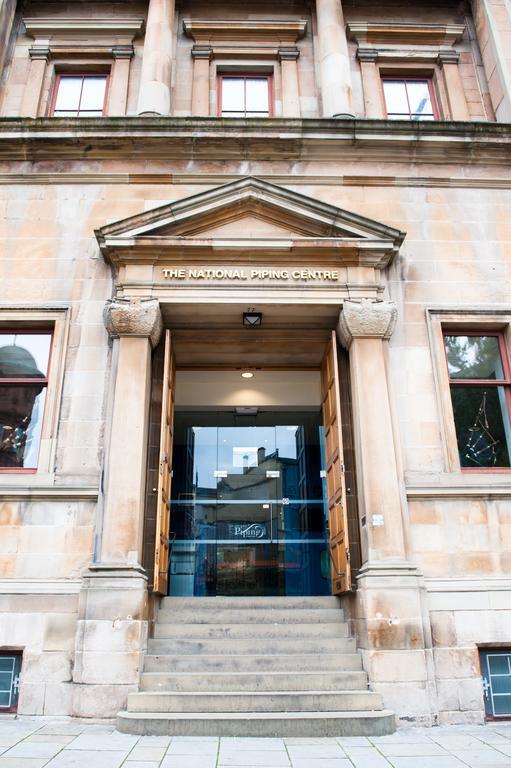 The Pipers' Tryst Hotel Glasgow Eksteriør bilde