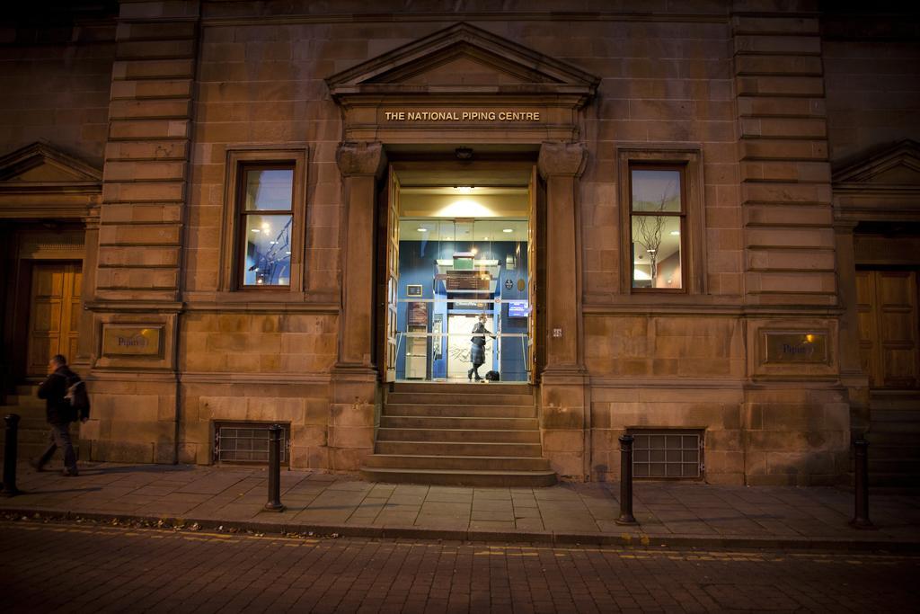 The Pipers' Tryst Hotel Glasgow Eksteriør bilde